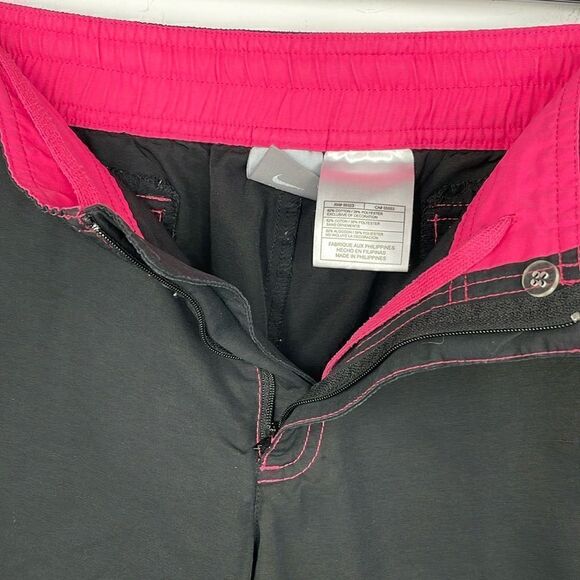 Nike Capri Black and Pink Women’s Pants activewear size Large - Picture 4 of 10